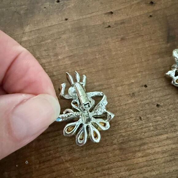 1950s Vintage Coro Rhinestone Earrings Light Pastel Blue Rhinestone Flowers Fanf - Picture 6 of 8